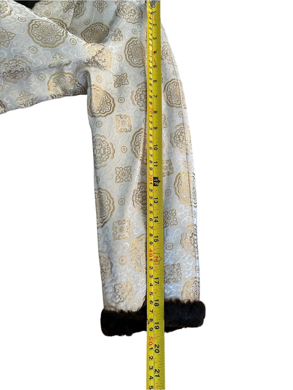 Gorgeous Asian Brocade Jacket Faux Fur Trim Mandarin Collar Size Small - Picture 14 of 14